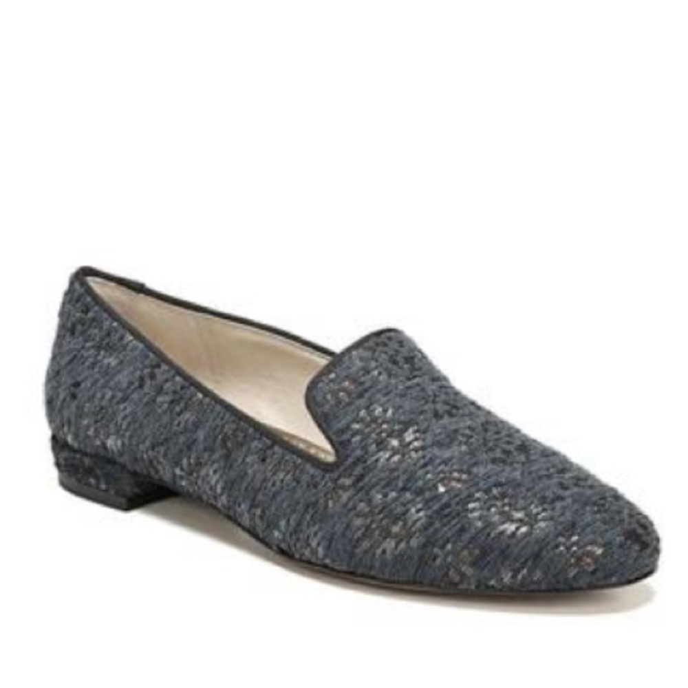Jordy Flat in Blue Floral Jacquard